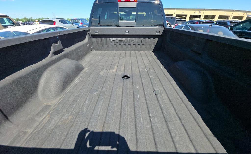 Used 2018 GMC Sierra 3500 Denali w/ Duramax Plus Package AWD/4WD image 10