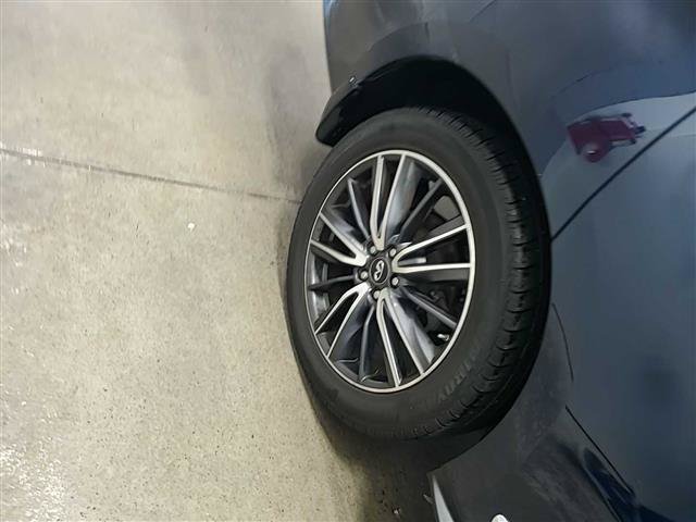 Used 2017 INFINITI QX60 FWD w/ Deluxe Technology Package image 17