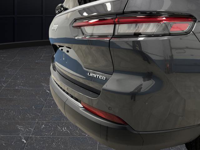 New 2026 Jeep Grand Cherokee L Limited w/ Luxury Tech Group II image 35