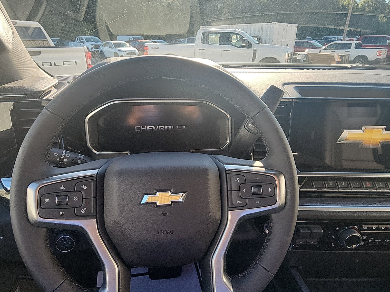 New 2026 Chevrolet Silverado 3500 LTZ w/ LTZ Convenience Package AWD/4WD image 15