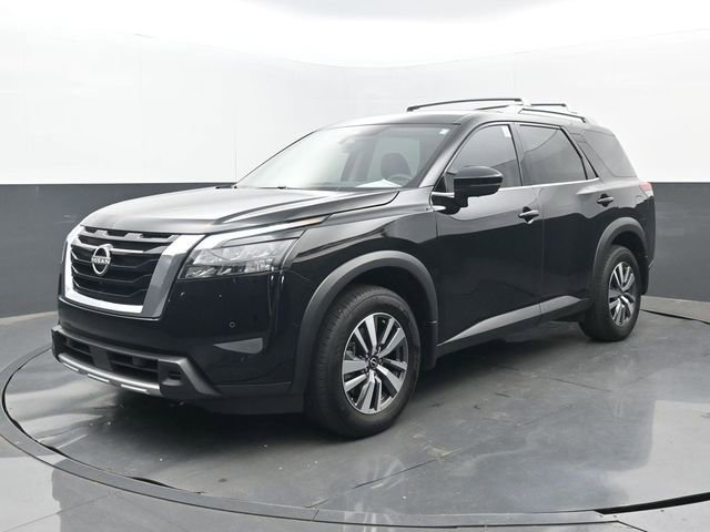 Used 2025 Nissan Pathfinder SL AWD/4WD image 25