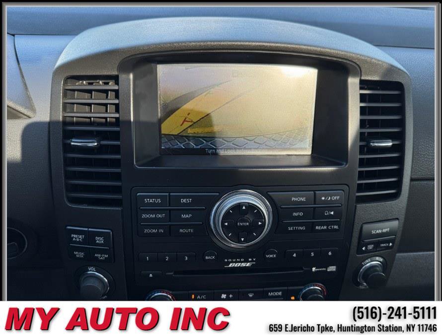 Used 2011 Nissan Pathfinder LE w/ Navigation Pkg image 18