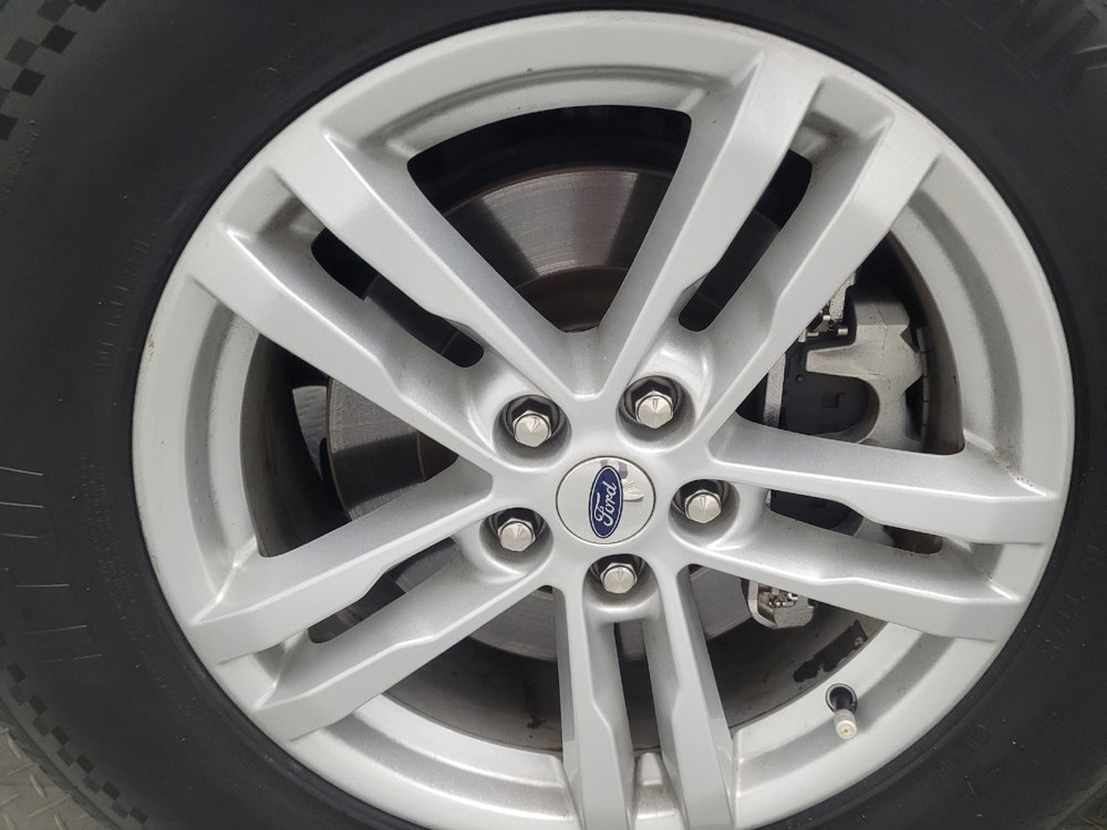 Used 2020 Ford Explorer XLT w/ Equipment Group 202A image 31