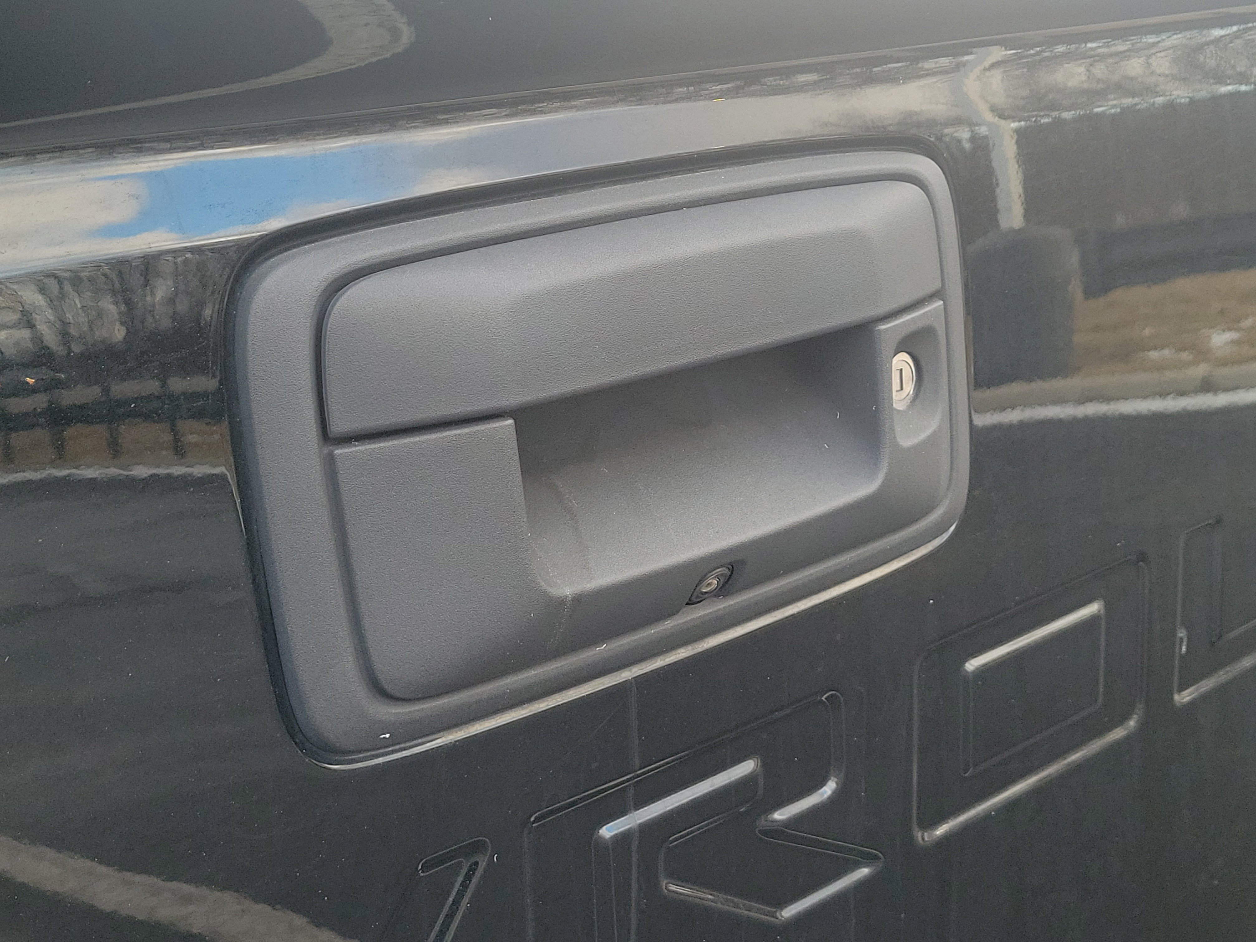 Used 2021 Chevrolet Colorado LT w/ Redline Special Edition image 6