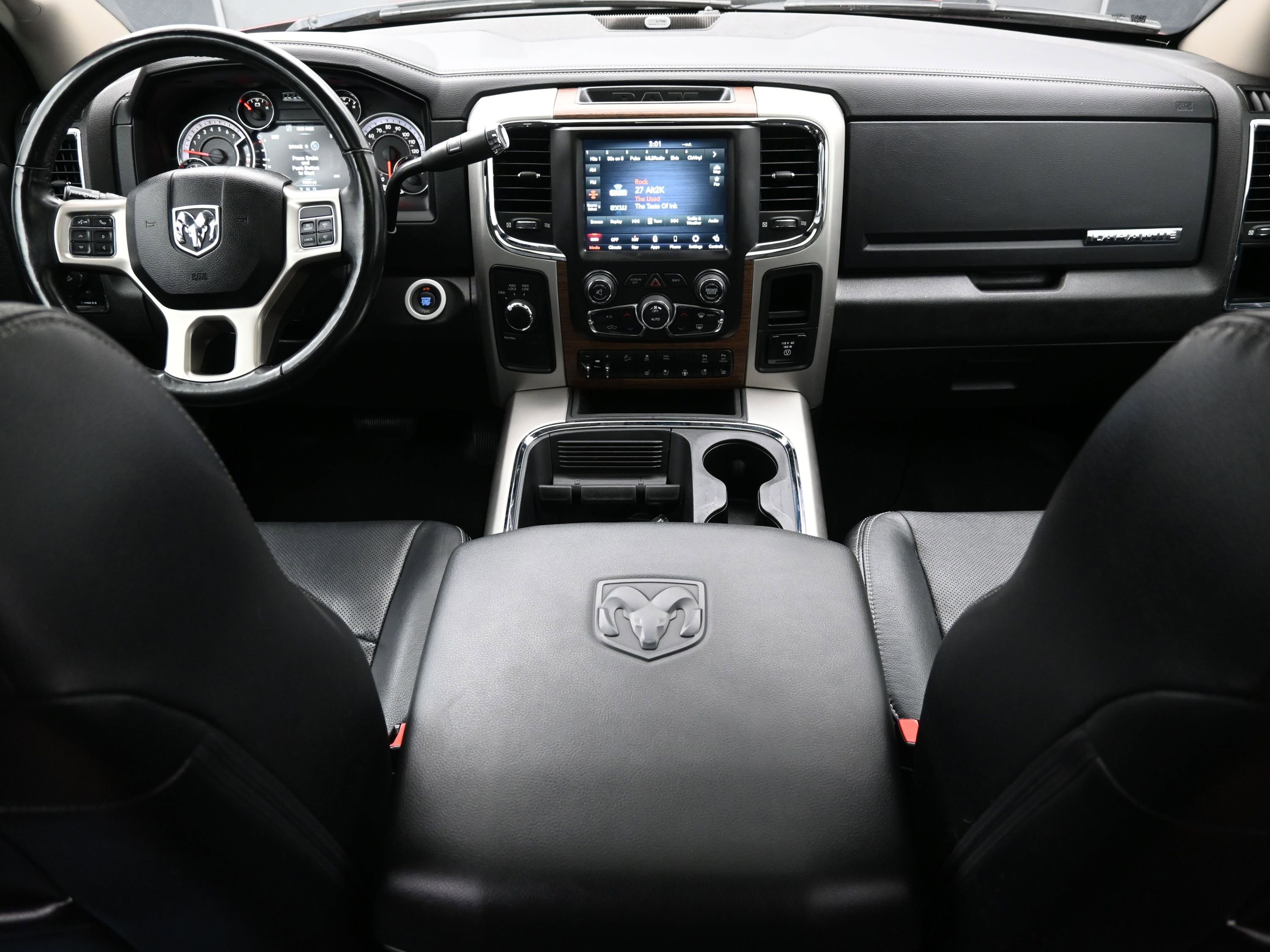 Used 2018 RAM 2500 Laramie w/ Off Road Package AWD/4WD image 14