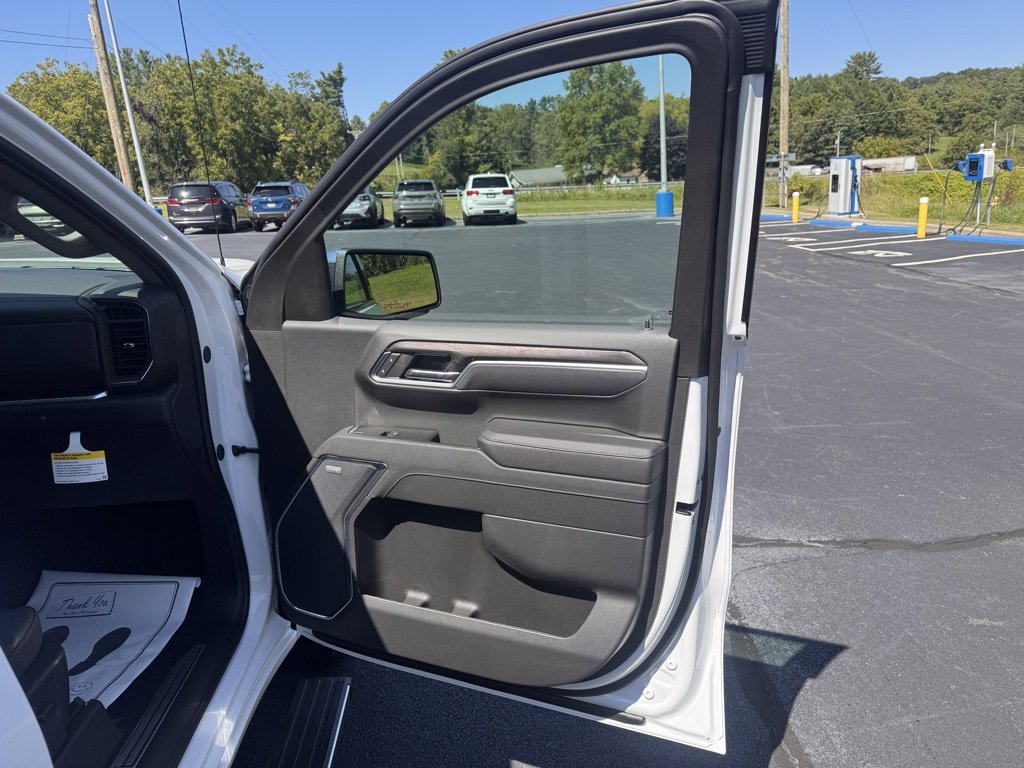 New 2026 Chevrolet Silverado 1500 LTZ w/ LTZ Premium Package image 30