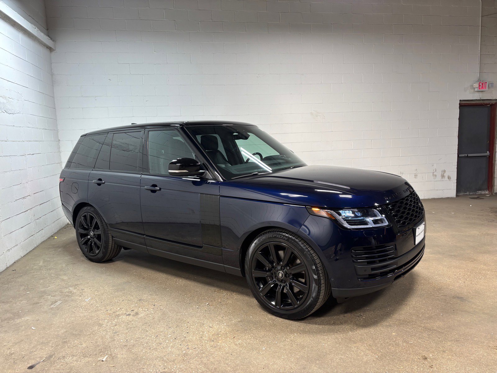 Used 2021 Land Rover Range Rover Westminster Edition image 5