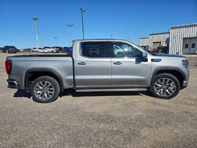 Used 2025 GMC Sierra 1500 Denali w/ Denali Reserve Package AWD/4WD image 6