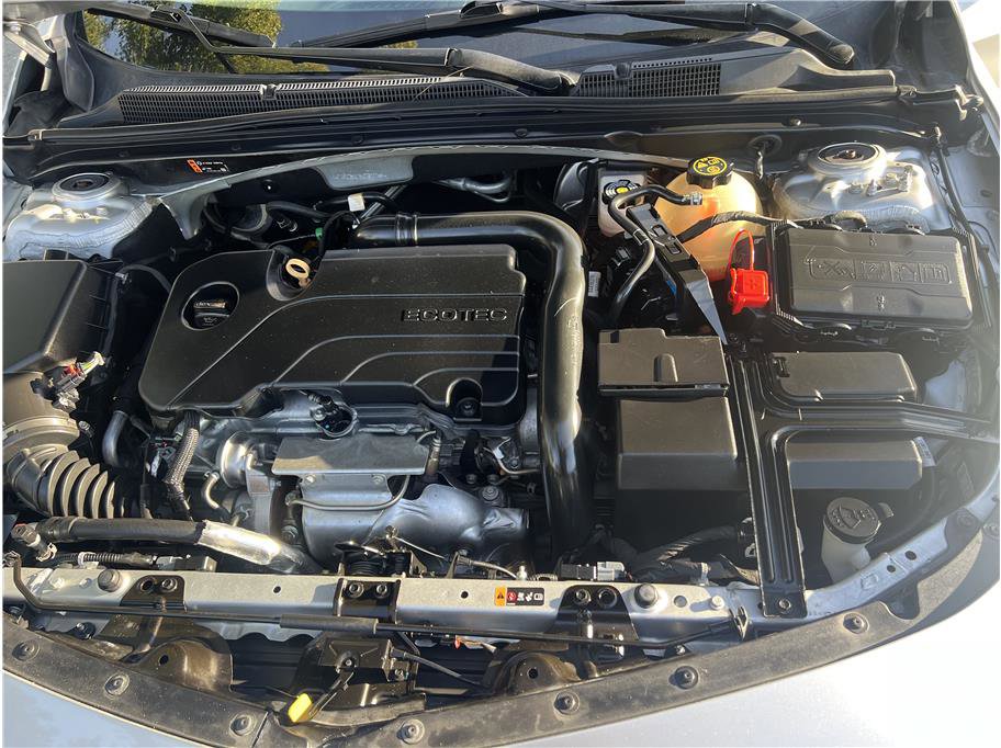 Used 2019 Chevrolet Malibu LT image 18