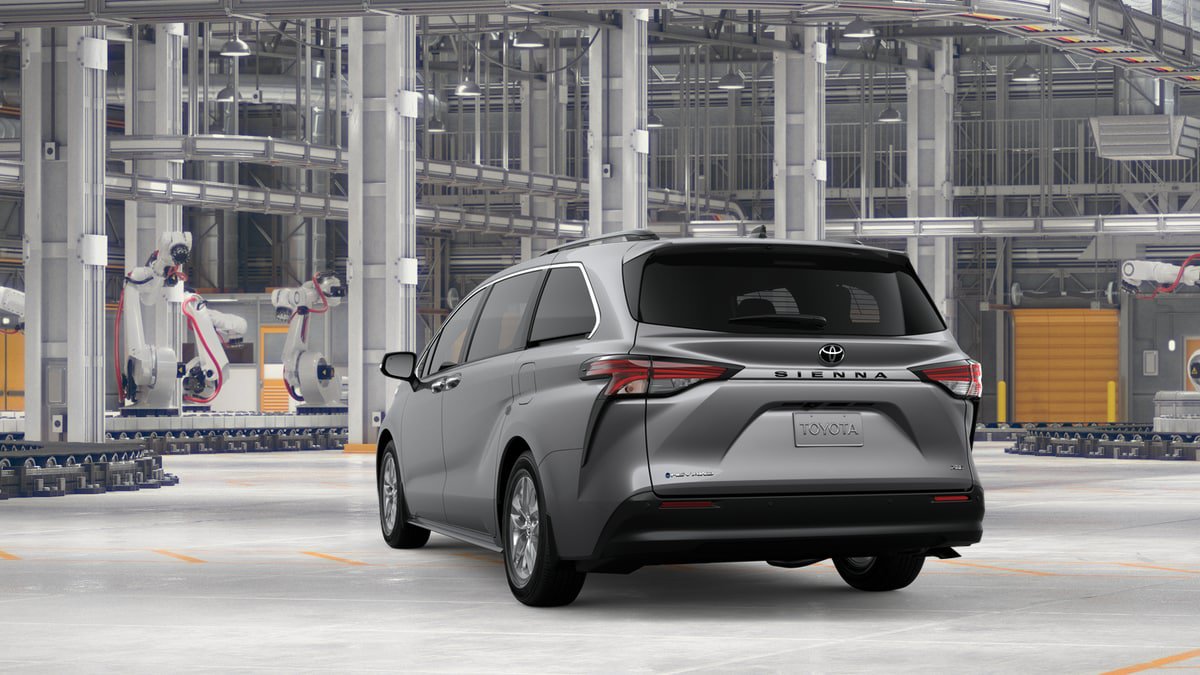 New 2026 Toyota Sienna XLE AWD/4WD image 7