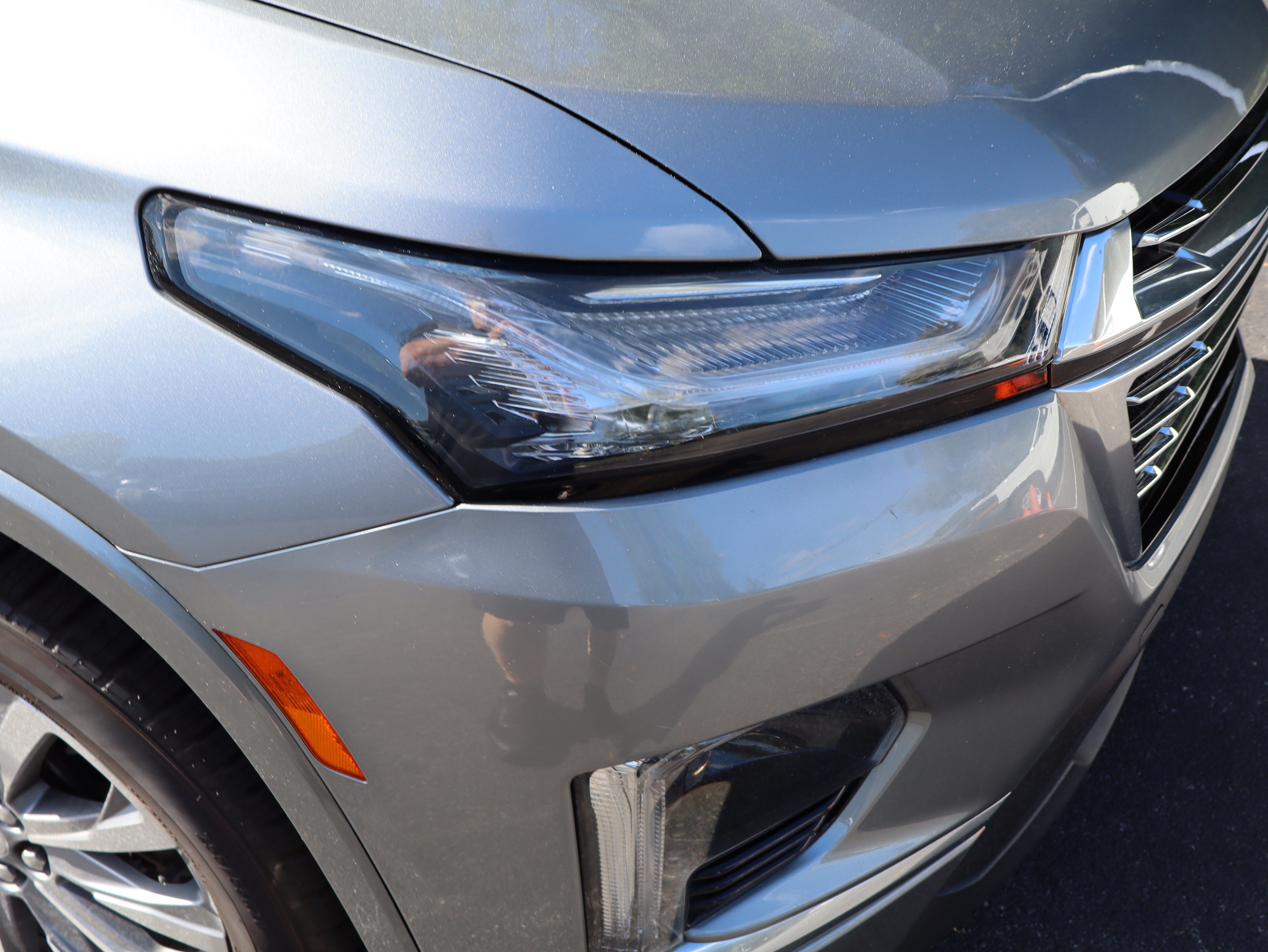 Used 2023 Chevrolet Traverse Premier FWD image 11