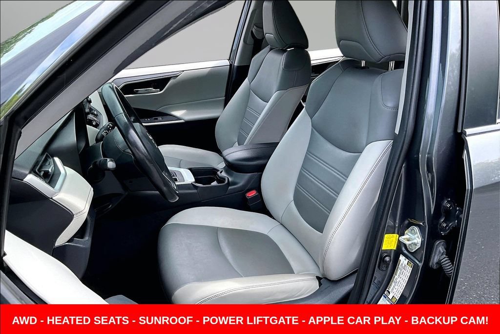 Used 2020 Toyota RAV4 XLE Premium AWD/4WD image 20