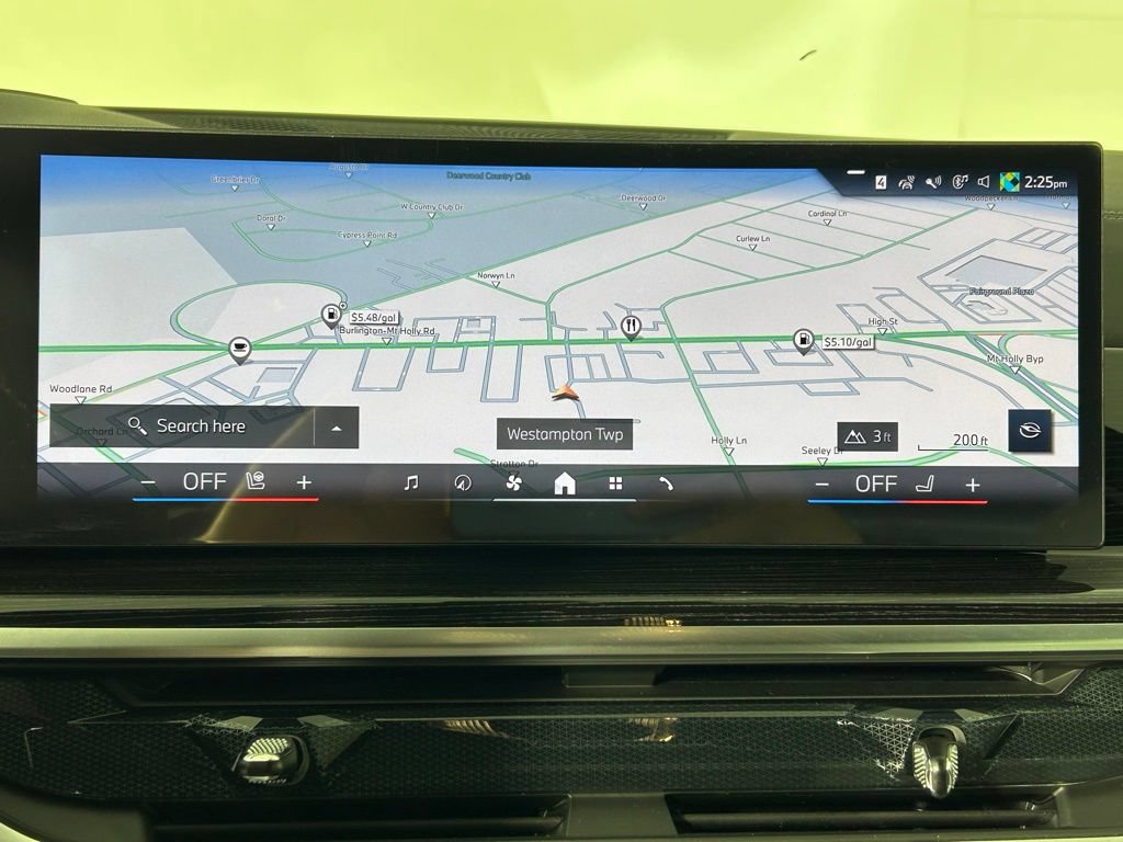 Used 2026 BMW X7 xDrive40i AWD/4WD image 25