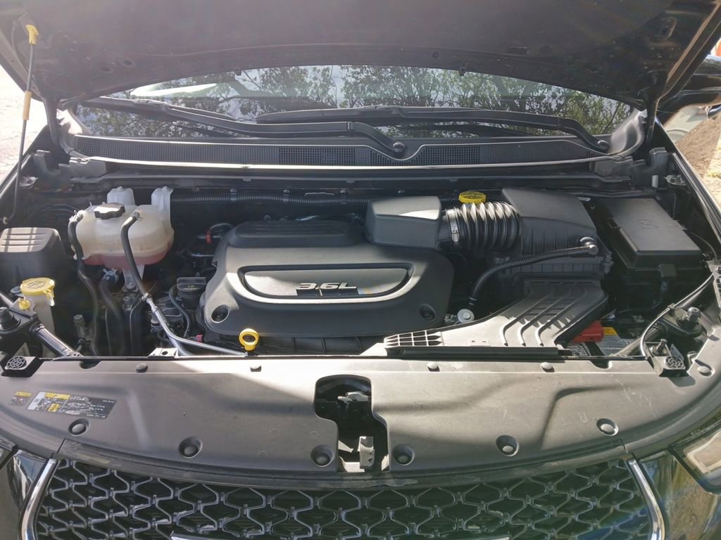 Used 2025 Chrysler Pacifica Select FWD image 20