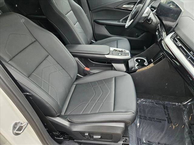 Used 2025 BMW X2 xDrive28i w/ Convenience Package image 19