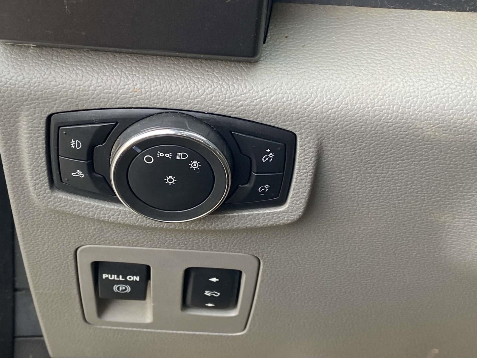 Used 2016 Ford F150 XLT w/ Equipment Group 302A Luxury image 27