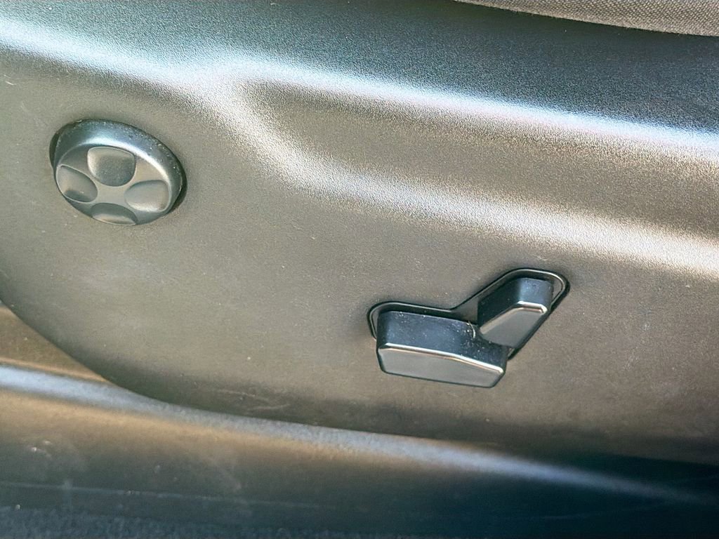 Used 2024 Dodge Durango GT image 25