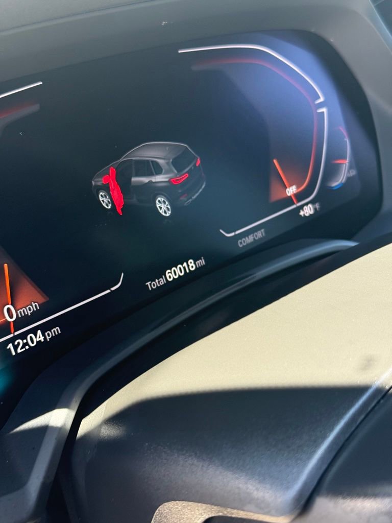 Used 2023 BMW X5 sDrive40i w/ Premium Package image 8