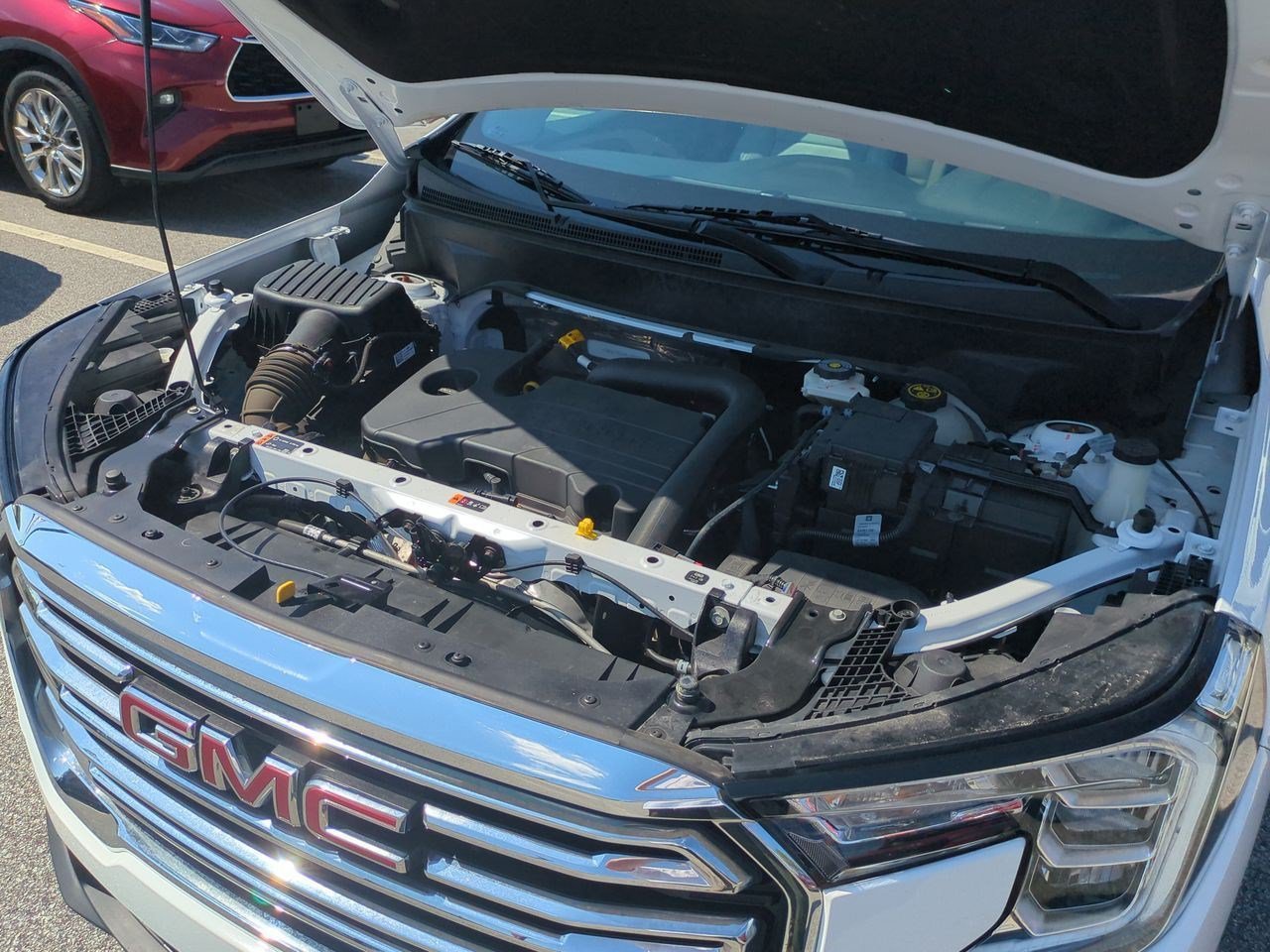Used 2024 GMC Terrain SLT FWD image 44