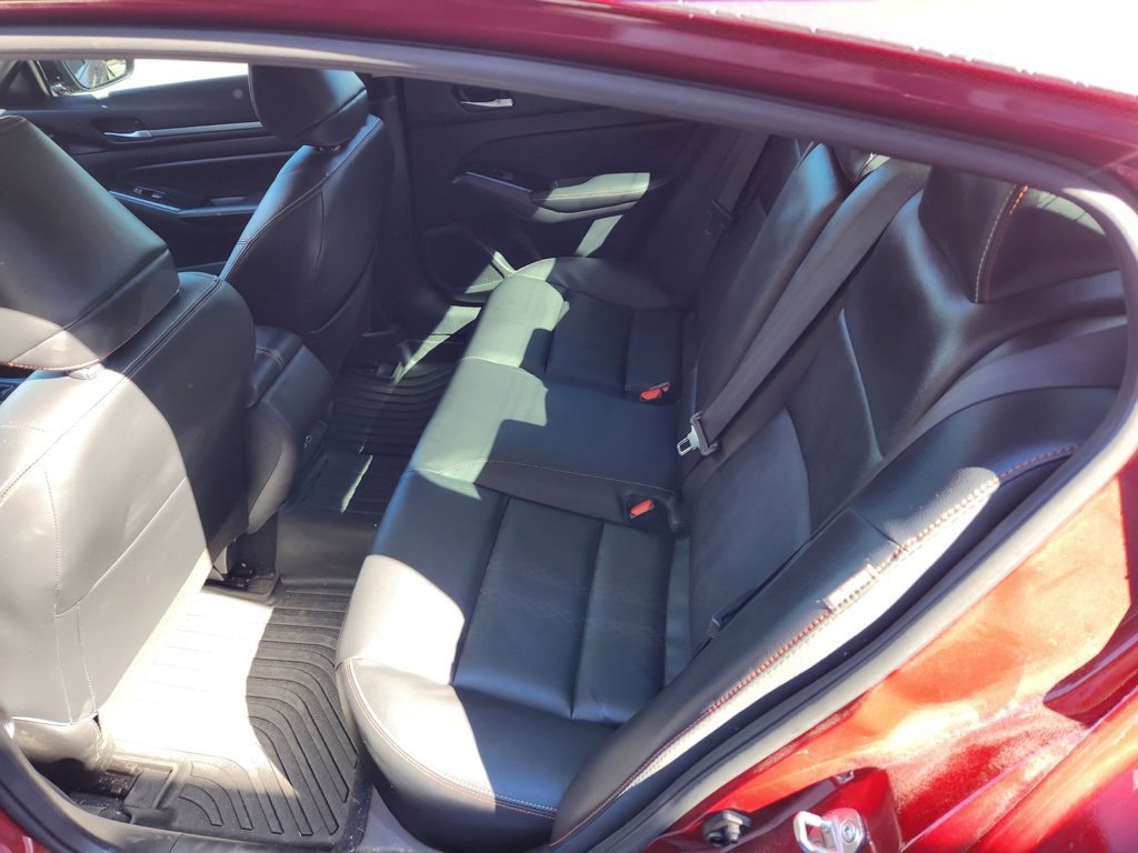 Used 2024 Nissan Altima 2.5 SR w/ SR Premium Package image 13