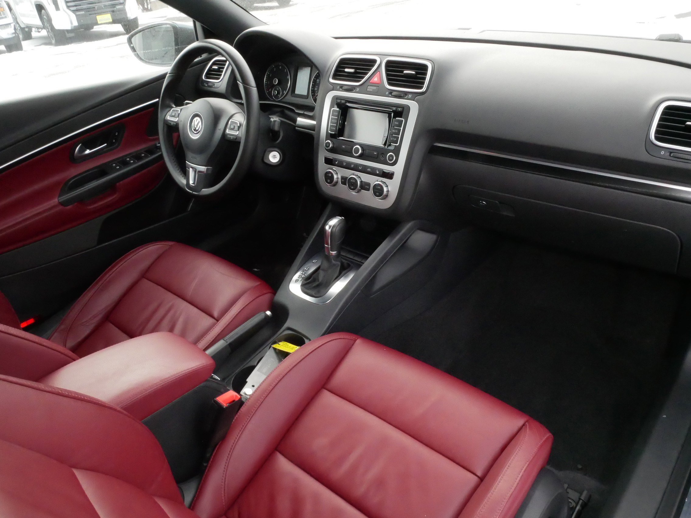 Used 2013 Volkswagen Eos Lux image 10