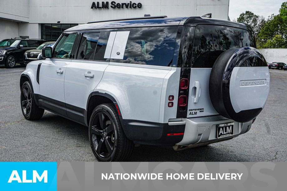 Used 2023 Land Rover Defender 130 SE AWD/4WD image 5