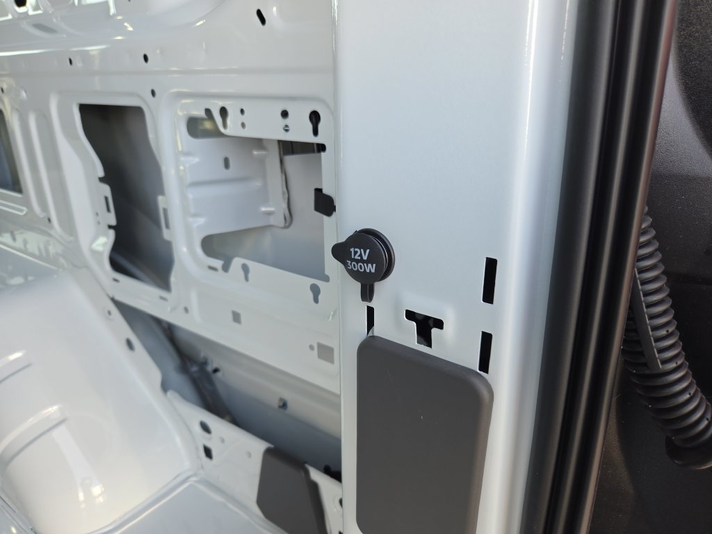 New 2027 Ford Transit 250 148 Medium Roof RWD image 20