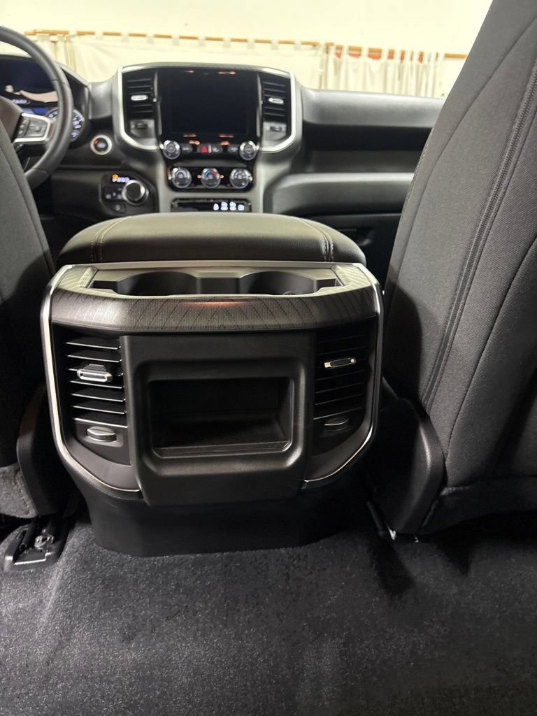 New 2026 RAM 1500 Express AWD/4WD image 20