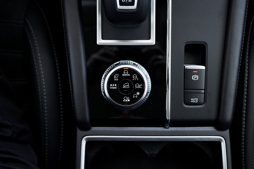 New 2025 Mitsubishi Outlander SE image 42