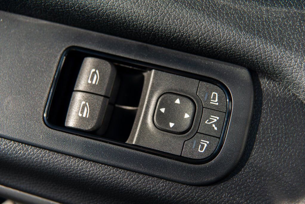 Used 2024 Mercedes-Benz Sprinter 2500 image 24