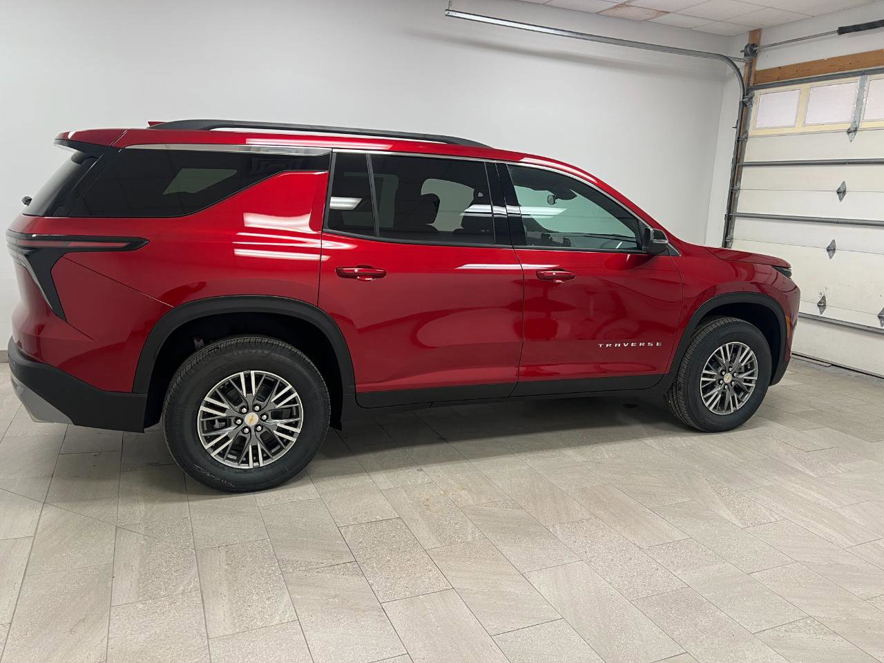 New 2026 Chevrolet Traverse LT FWD image 13