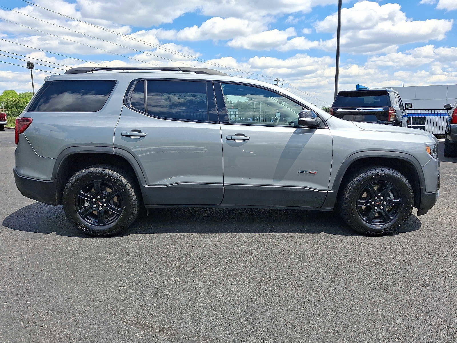 Used 2023 GMC Acadia AT4 AWD/4WD image 7