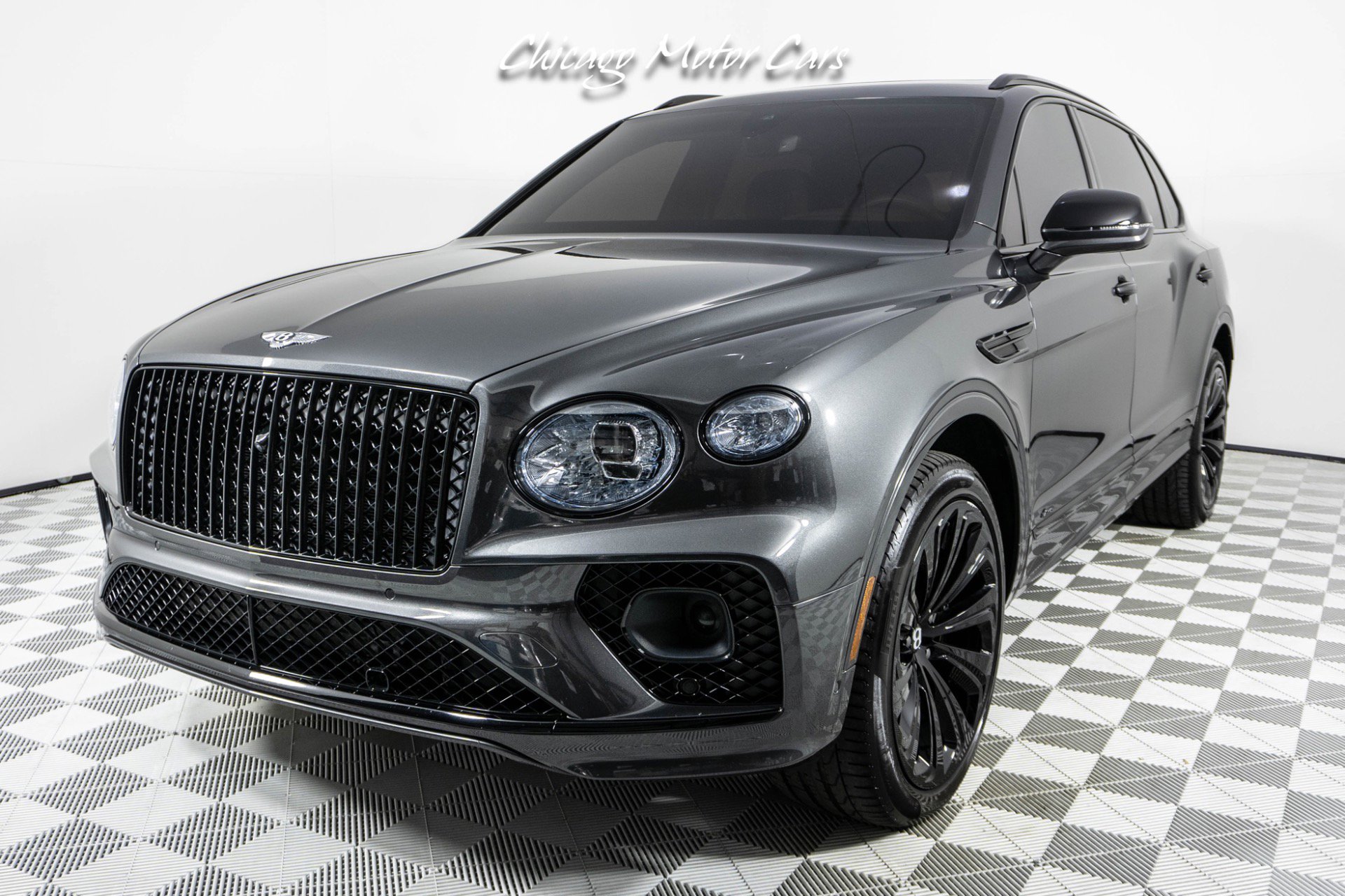 Used 2023 Bentley Bentayga Extended Wheelbase image 3