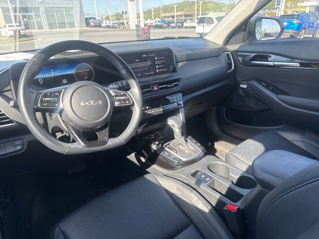 Certified 2024 Kia Seltos SX w/ SX Sunroof Package image 14