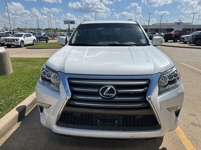 Used 2019 Lexus GX 460 Premium w/ Premium Package image 2