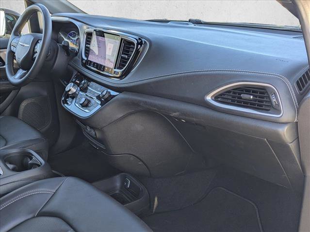 Used 2024 Chrysler Pacifica Hybrid S Appearance Pkg image 22