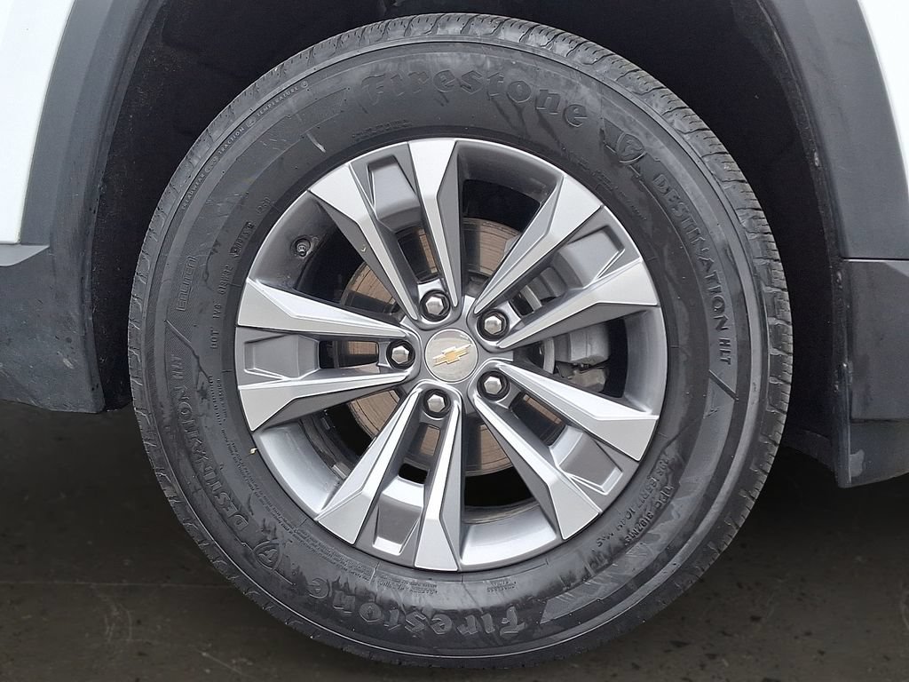 Used 2025 Chevrolet Equinox LT FWD image 9