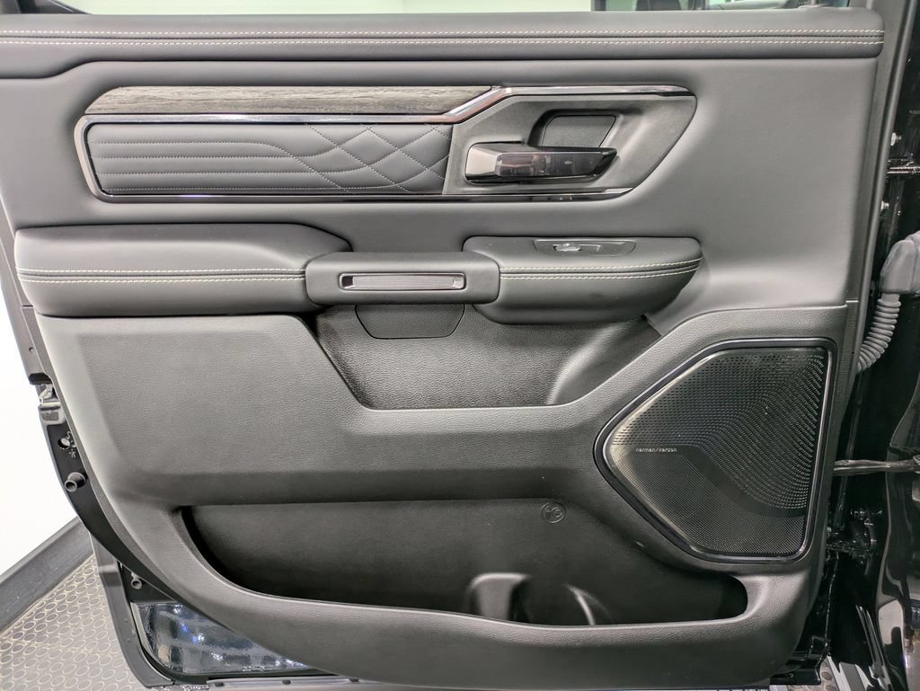 Used 2025 RAM 1500 Limited w/ Trailer Tow Group AWD/4WD image 24