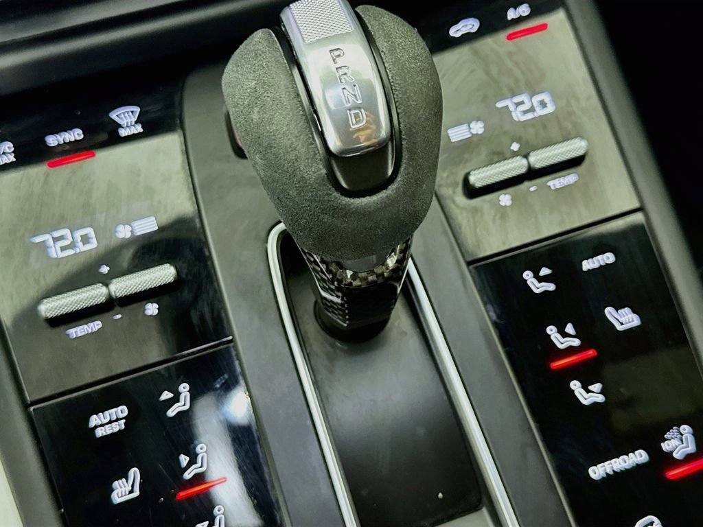 Used 2023 Porsche Macan GTS AWD/4WD image 20