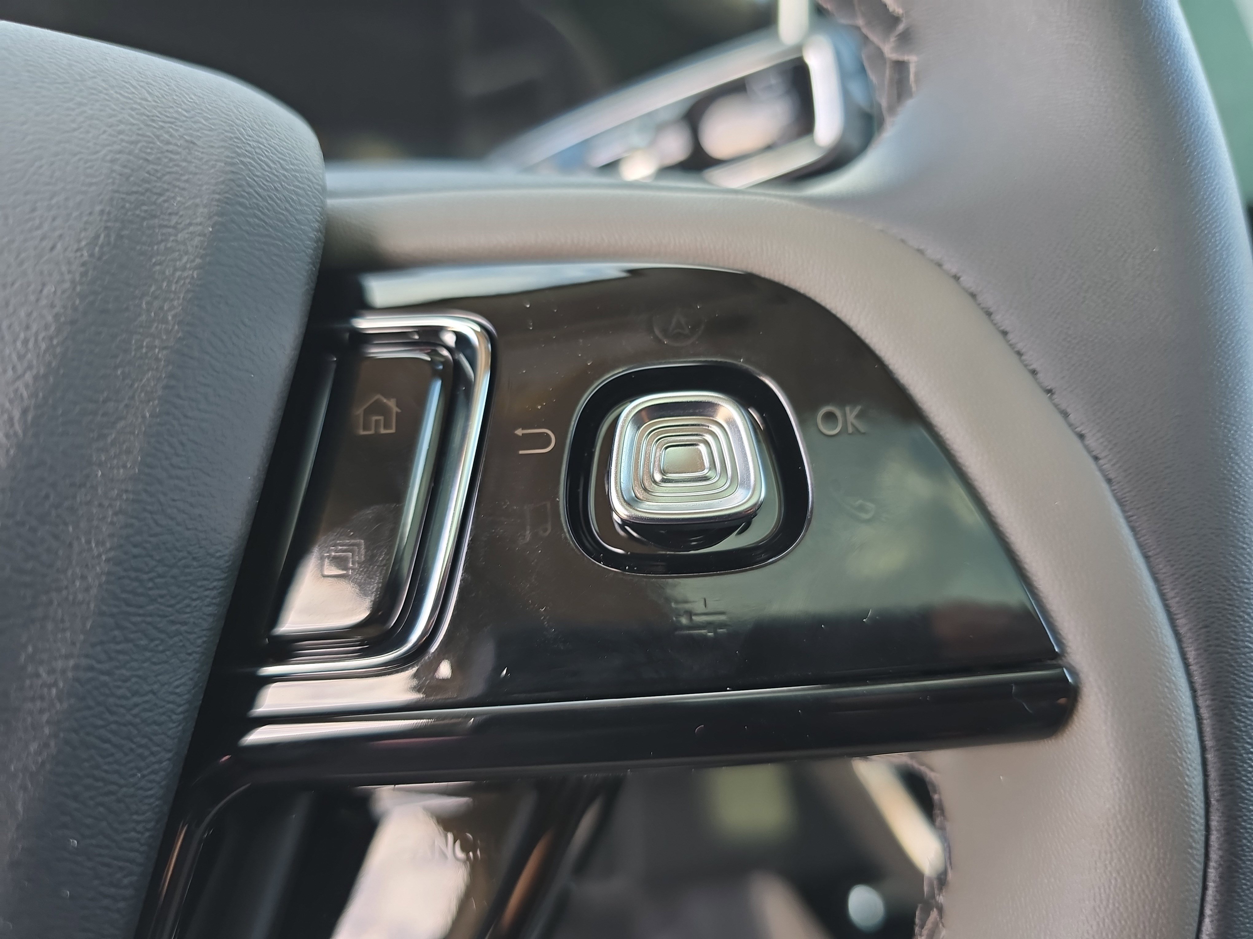 New 2026 Lincoln Corsair Premiere image 17