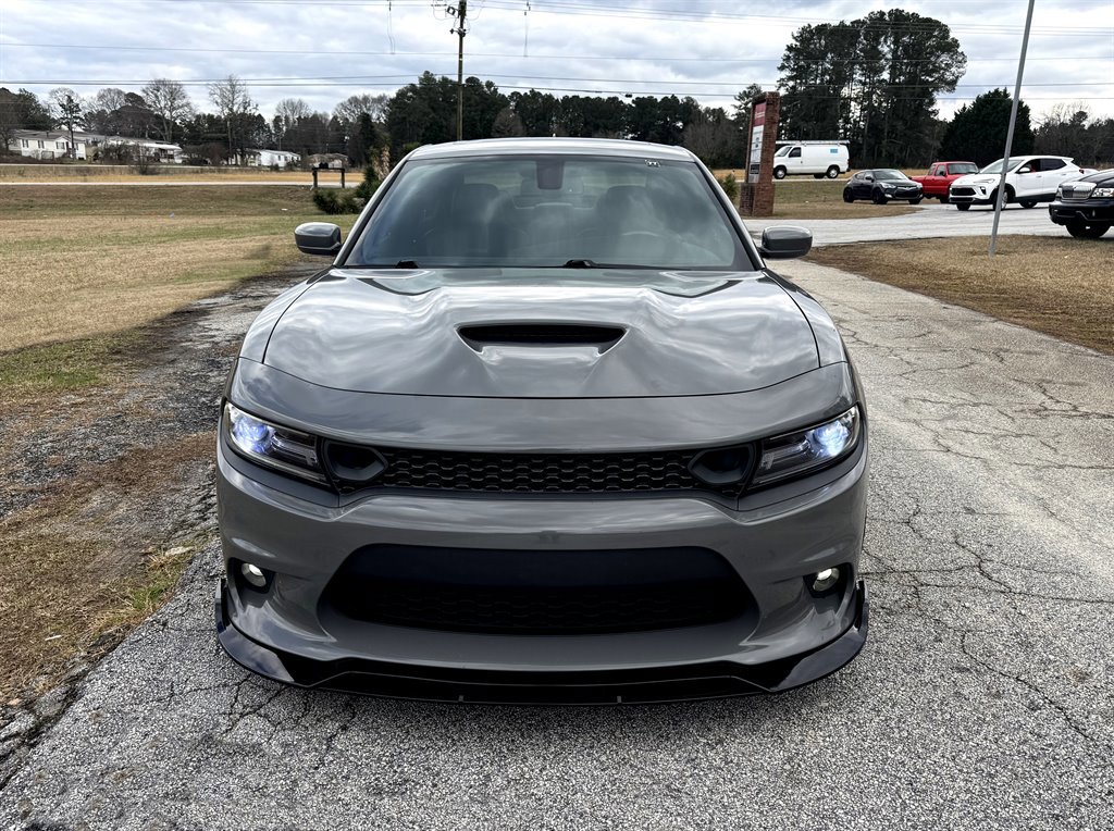 Used 2019 Dodge Charger Scat Pack w/ Daytona Edition Group image 2