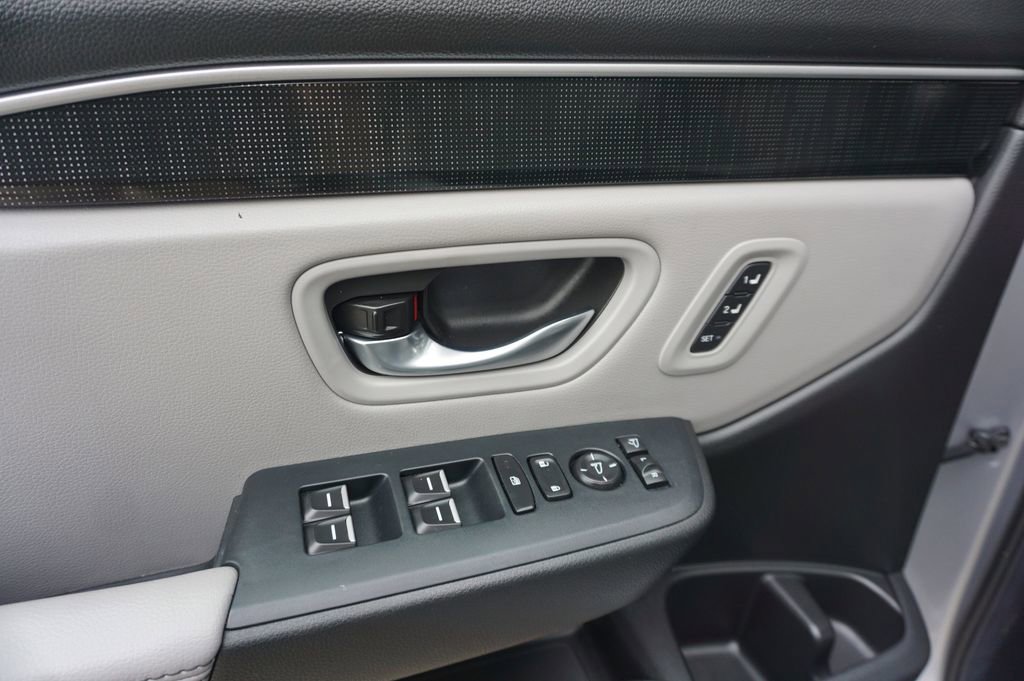 Used 2024 Honda Pilot Elite image 4