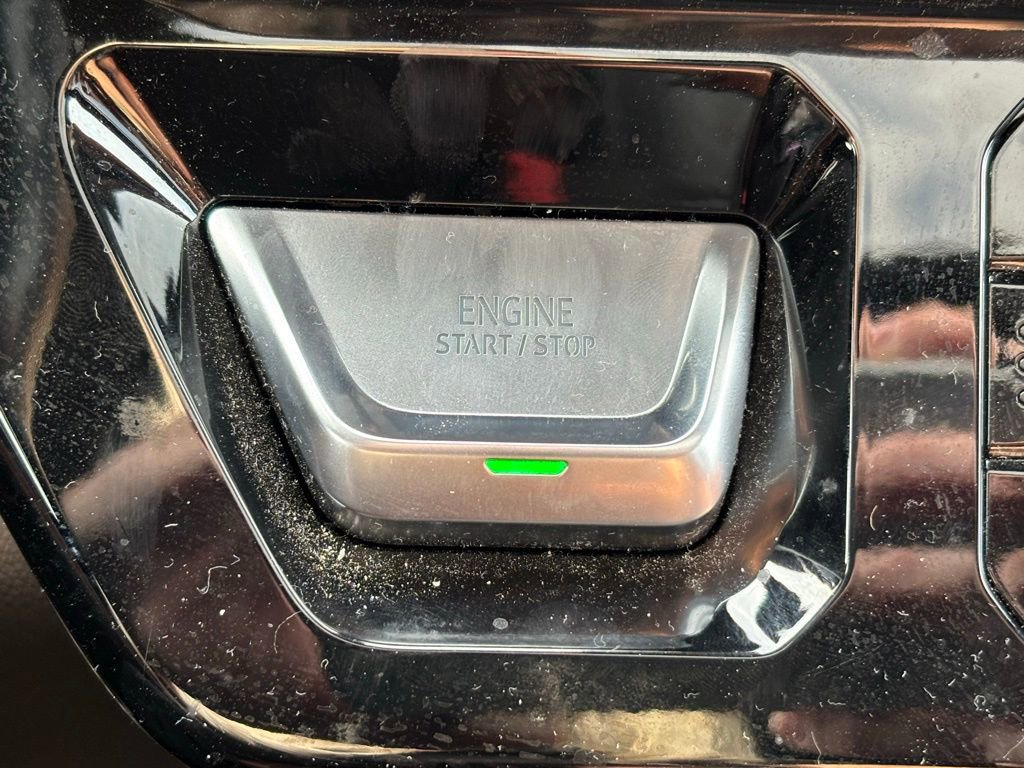 Used 2024 GMC Sierra 3500 Denali Ultimate image 13