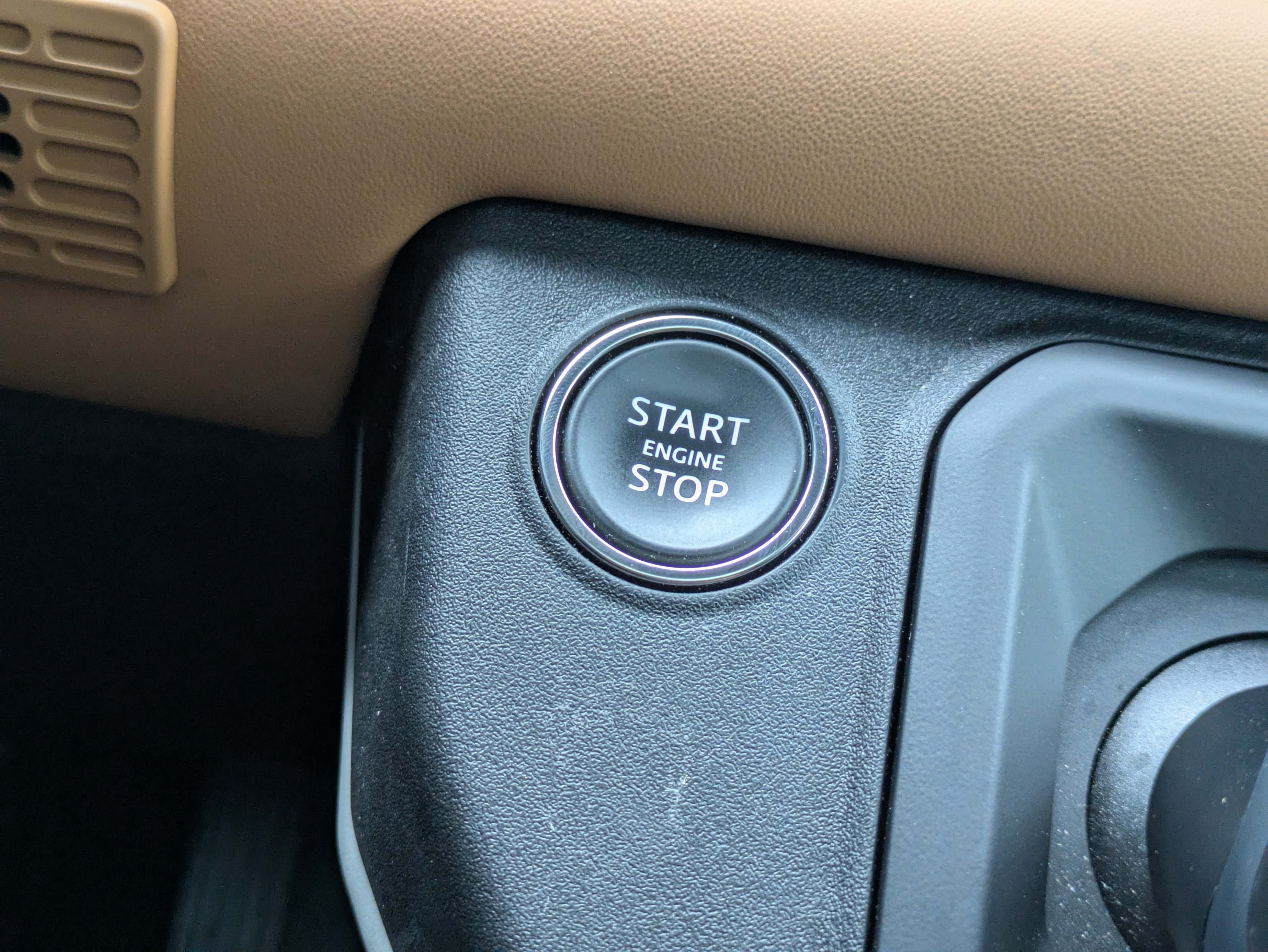 Used 2024 Land Rover Defender 110 X-Dynamic SE AWD/4WD image 58