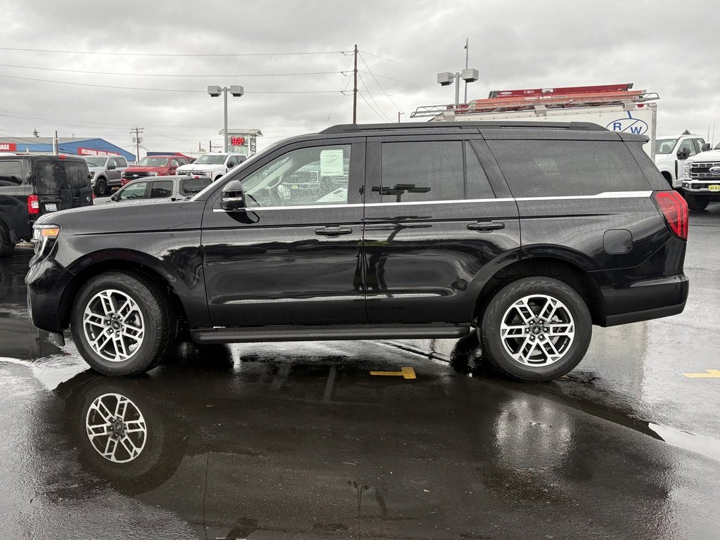 New 2025 Ford Expedition Active image 13