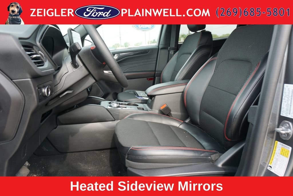 Used 2025 Ford Escape ST-Line w/ Tech Pack #1 AWD/4WD image 17
