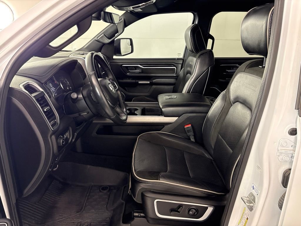 Used 2023 RAM 1500 Laramie AWD/4WD image 27