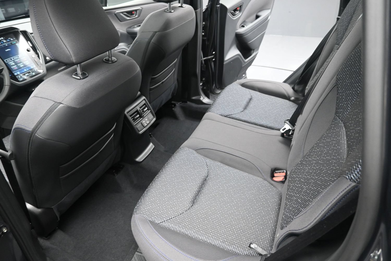Certified 2025 Subaru Forester Premium AWD/4WD image 34