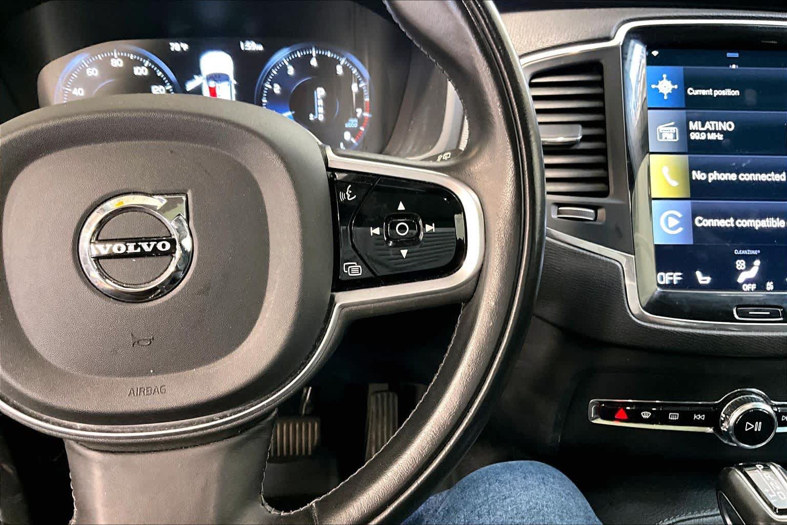 Used 2020 Volvo XC90 T6 Momentum w/ Protection Package Premier AWD/4WD image 24