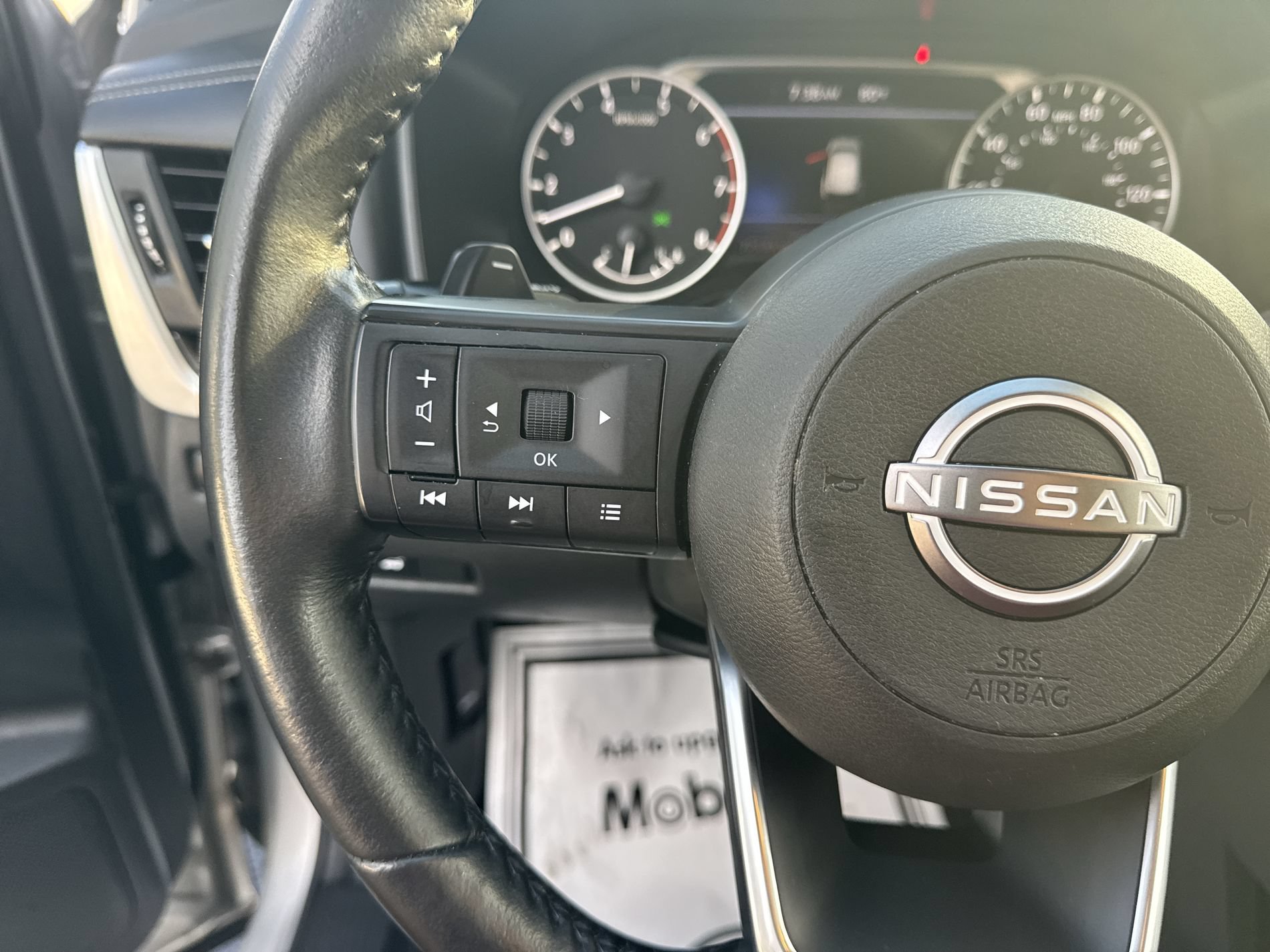 Used 2024 Nissan Rogue SV w/ SV Premium Package FWD image 25